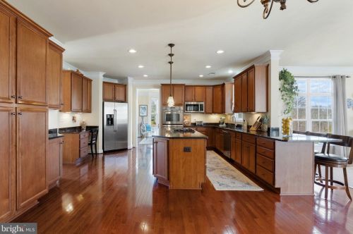 15 Lackawanna Ln, Falling Waters WV  25419-9402 exterior