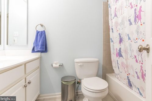 202 Tall Trees Cir, Downingtown PA  19335-5372 exterior