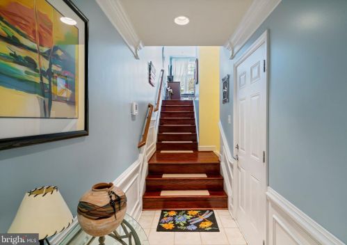 2173 Oberlin Dr, Woodbridge, VA 22191-4051