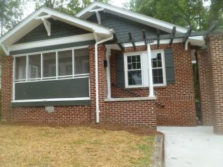 1811 Walker Ave, Greensboro NC  27403-1751 exterior