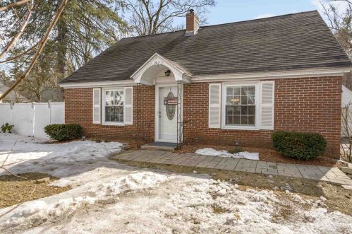 262 Mast Rd, Goffstown, NH 03045-2359