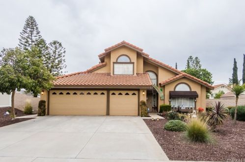 7158 Westport St, Riverside, CA 92506-6107