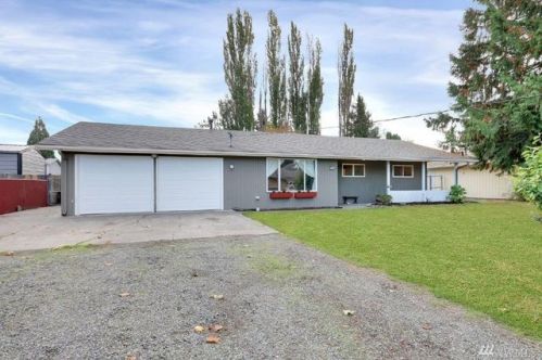 913 17th St, Puyallup, WA 98371-3969