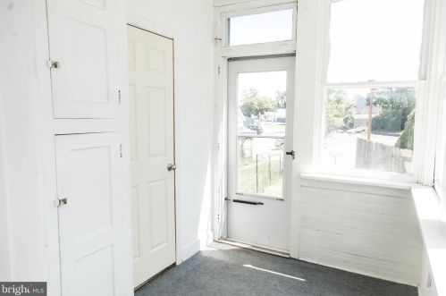 421 Hanover St, Carlisle PA  17013-1930 exterior