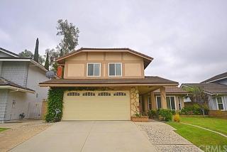 2092 Foothill Dr, Fullerton, CA 92833-1235