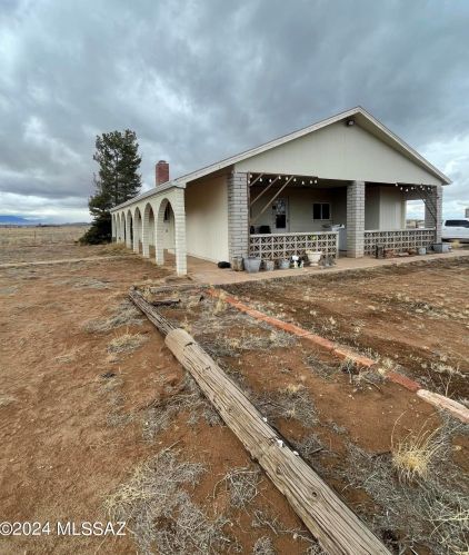 6218 Chiricahua Dr, Sunizona AZ  85625-6051 exterior