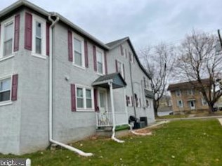 322 Valley Ave, Steelville, PA 19310-9448