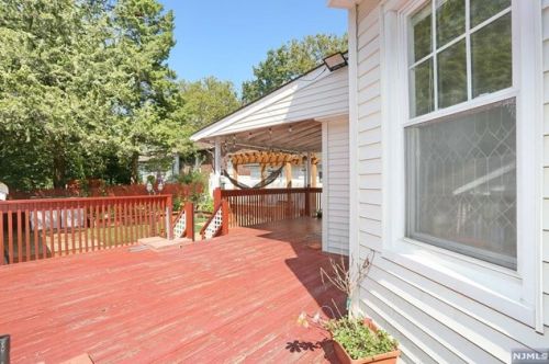 384 Elm Ave, Bogota NJ  07603-1501 exterior
