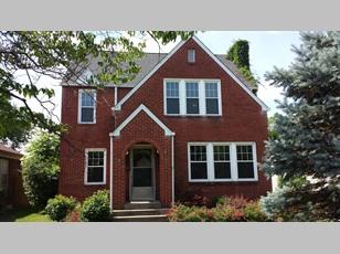 105 Adair Dr, Knoxville, TN 37918-1802