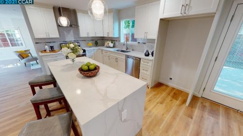 2731 Broadmoor Ave, Concord CA  94520-4751 exterior