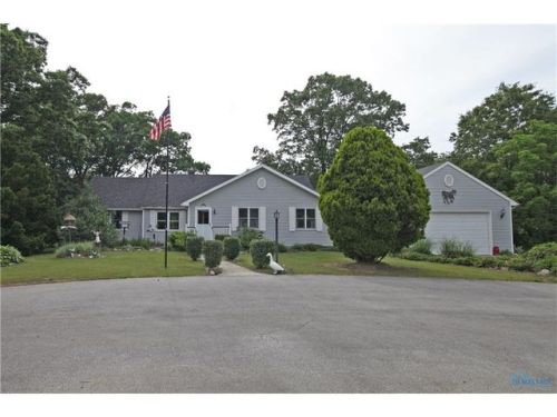3260 Eber Rd, Monclova, OH 43542-9690