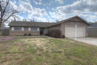 9430 39th Pl, Tulsa, OK 74145-3701