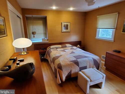 2861 Princeton Pike, Lawrence Township NJ  08648-3222 exterior