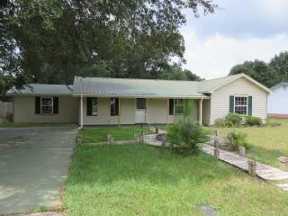 5401 Chipper Ln, Milton, FL 32571-9336