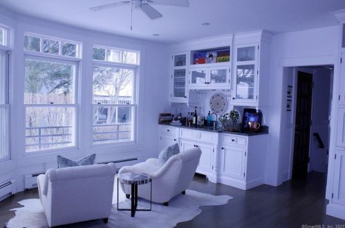 18 Yarmouth Rd, Norwalk CT 06853-1848 exterior