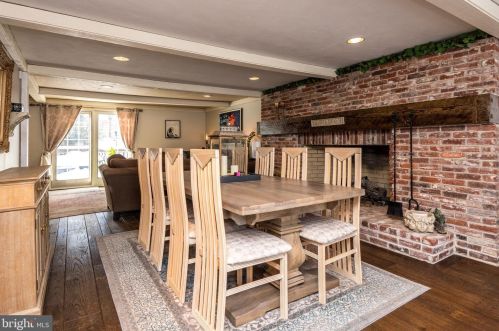 1202 Dundee Dr, Dresher PA 19025-1643 exterior