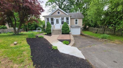 54 Brentwood Ave, Waterbury, CT 06705-3012