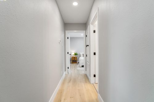 6549 Kensington Ave, Richmond CA  94805-1664 exterior