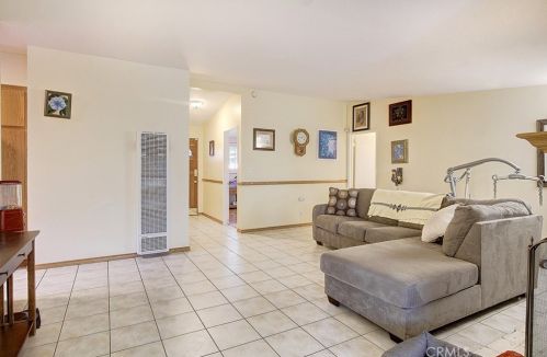 7712 Davmor Ave, Stanton CA 90680-3113 exterior