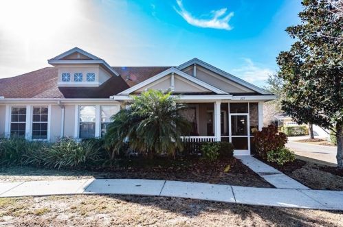 227 Sunset Crest Ct, Ruskin, FL 33572-3396