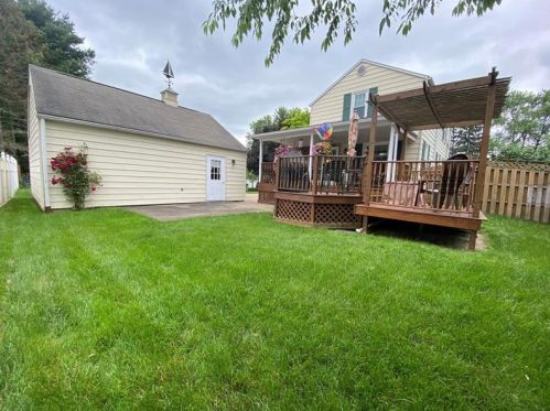 28 Bentley Ave, Greenville PA  16125-1847 exterior