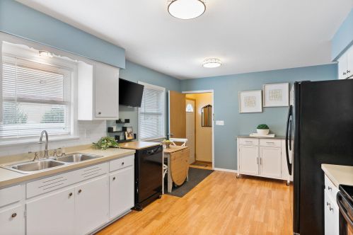 1339 93, Milwaukee WI 53214-4266 exterior