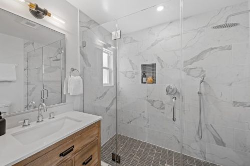 2020 Helena Way, Redwood City CA  94061-3311 exterior