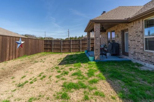 130 Red Cloud Dr, Greenville TX  75402-2801 exterior