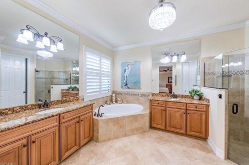 3022 Aviamar Cir, Naples FL  34114-9566 exterior