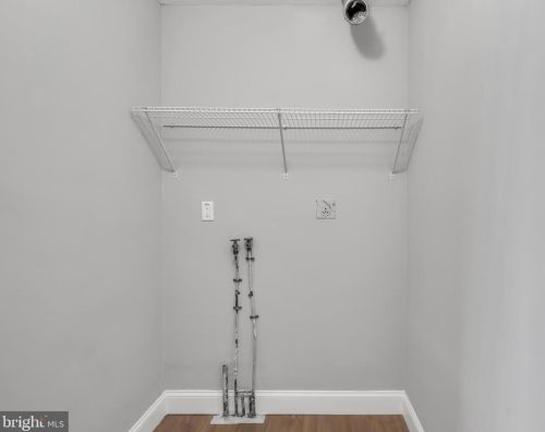 38 Parish Ln, Willingboro NJ  08046-2708 exterior