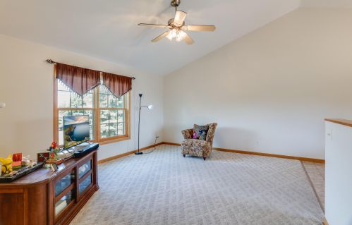 343 Sunburst Ave, Twin Lakes, WI 53181-9242