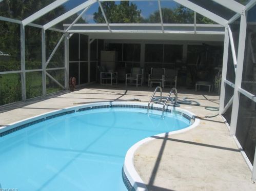 517 Plumosa Ave, Lehigh Acres FL 33972-7910 exterior