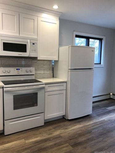 146 Howard Ave, Ansonia CT  06401-1745 exterior