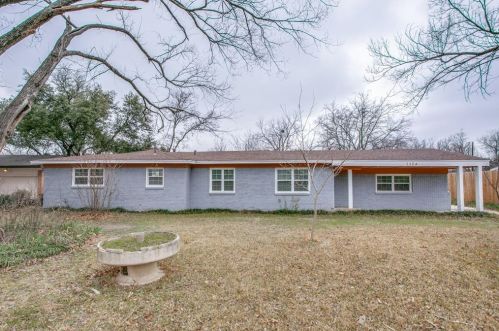 7304 Briley Dr, Fort Worth, TX 76180-8268