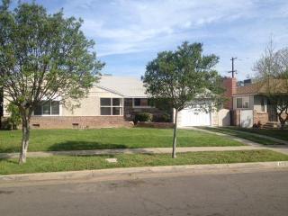 612 Princeton Ave, Fresno, CA 93704-5527