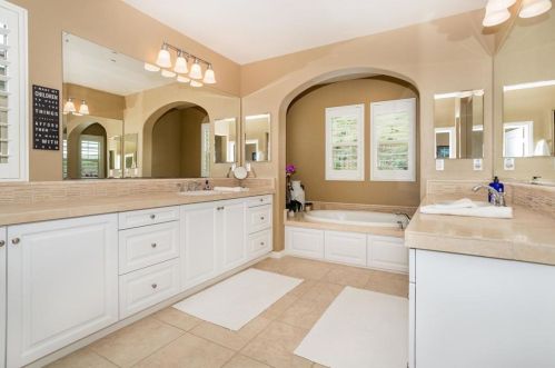 7031 Sitio Corazon, Carlsbad CA  92009-2038 exterior