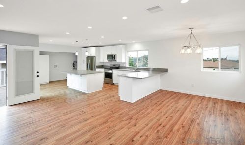 2136 22nd St, National City, CA 91950-6111