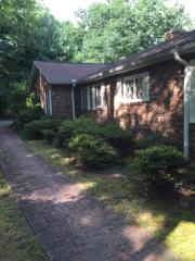 208 Heathcote Rd, Hendersonville, NC 28791-1739