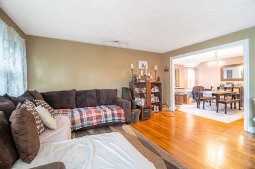 1301 Beechview Ave, Pittsburgh, PA 15216-3343