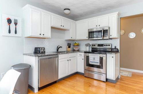 73 Remington Farm Dr, Coventry RI  02816-8276 exterior