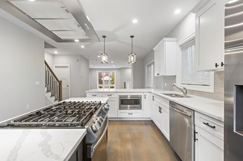 255 Wayne Ave, Cliffside Park NJ  07010-2608 exterior