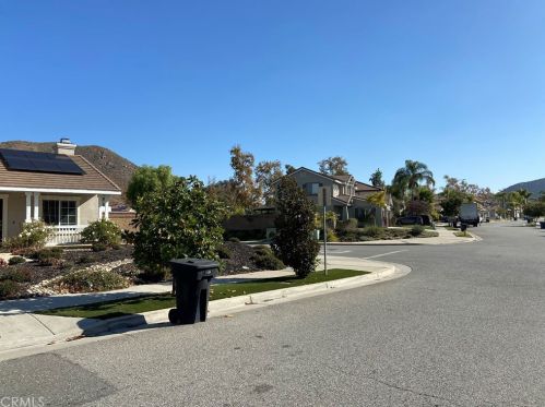 32037 Poppy Way, Lake Elsinore CA  92532-2511 exterior