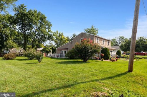 1528 Robinson Ave, Willow Grove PA  19090-4816 exterior