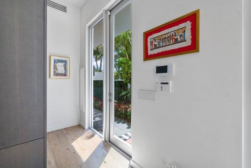 318 7 Ave, Delray Beach FL 33483-5555 exterior