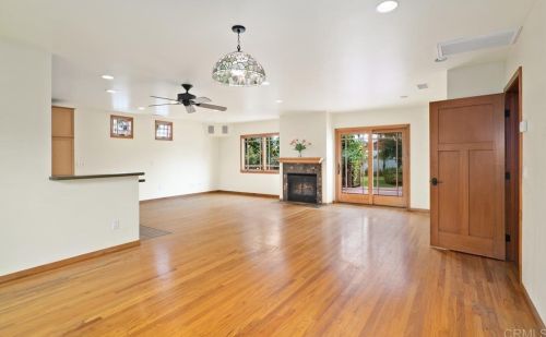 4277 Del Monte Ave, San Diego, CA 92107-3643