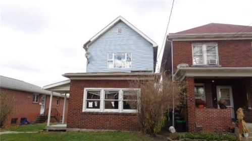 521 Scott Ave, Jeannette, PA 15644-1720