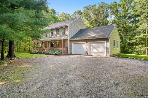 245 Coomer Hill Rd, Killingly, CT 06241-1914