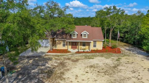 8209 Renova Dr, Ridge Manor Estates, FL 33597-9237