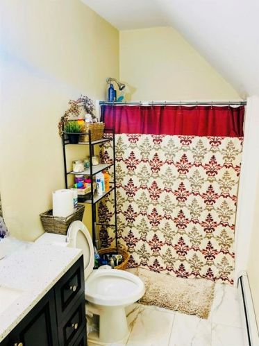 359 Carrington Ave, Woonsocket RI  02895-4622 exterior