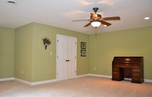 2362 Willow Run Ct, Gibsonia PA  15044-8112 exterior